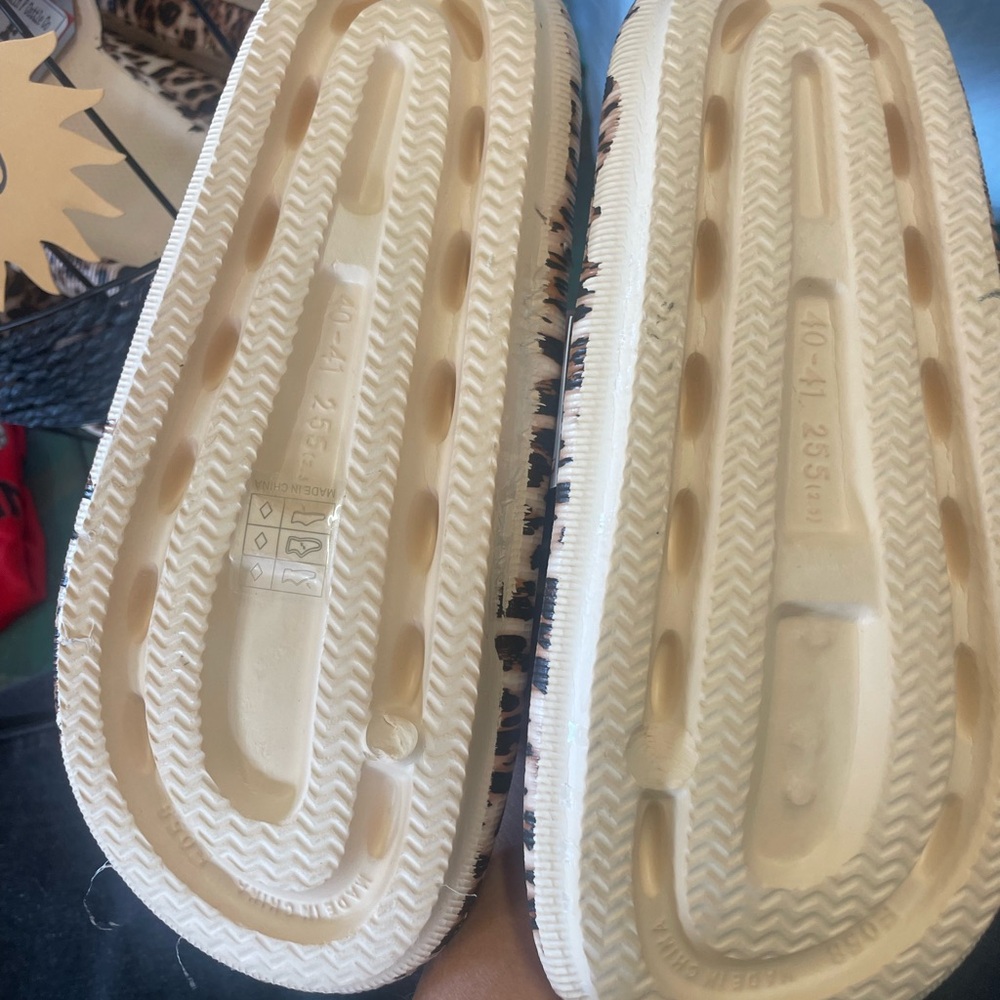 Leopard cloud slides - Picture 3 of 4